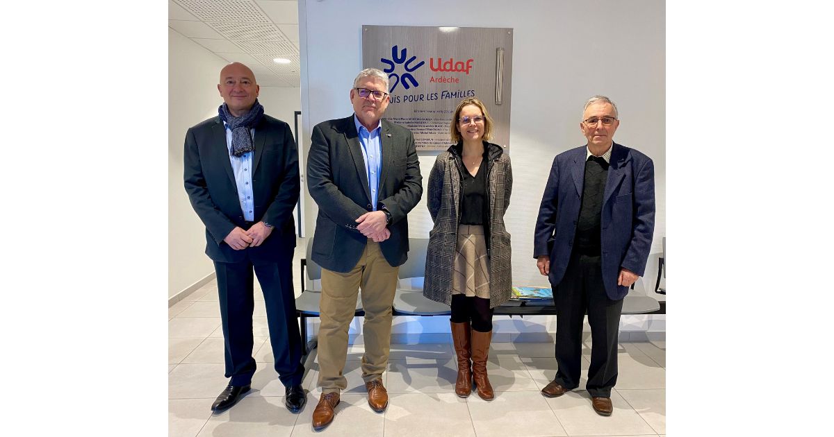 Visite de la Directrice Ardèche de l'ARS ! - Udaf 07